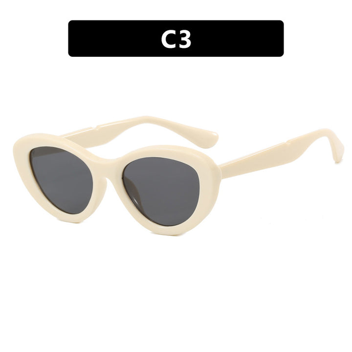 Ladies Cat-Eye Sunglasses with stylish plastic frame and polarized lenses Stornfield