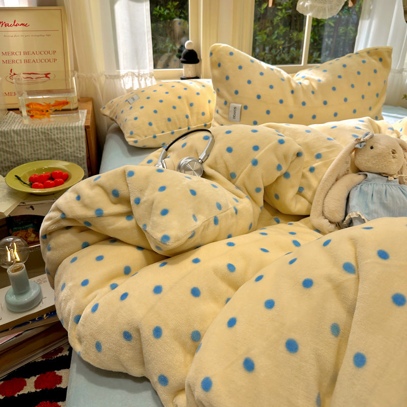 Plush Polka Dot Bedding Set