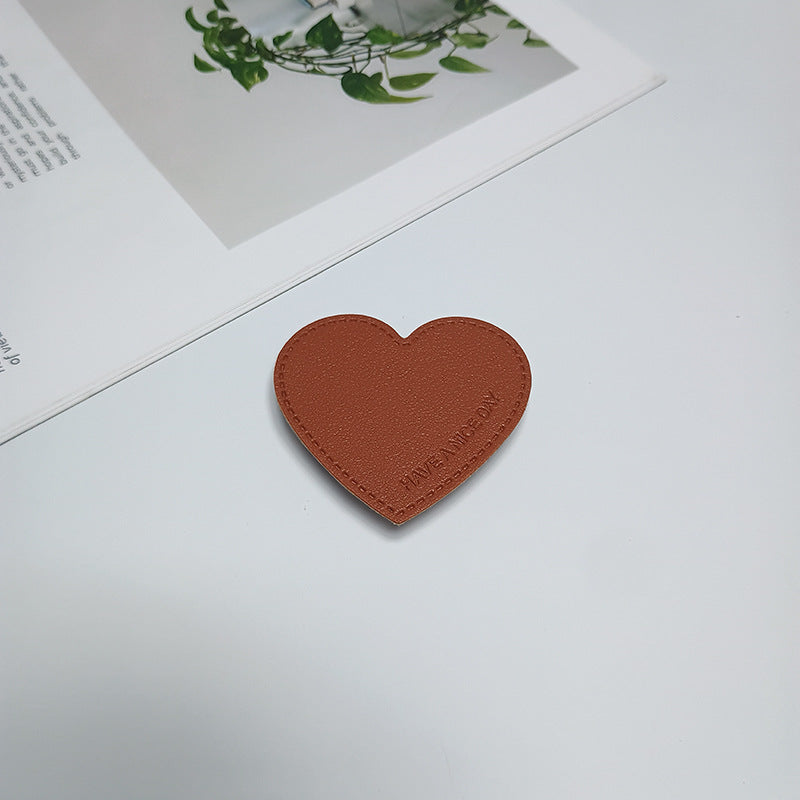 Heart-Shaped Phone Grip Stornfield