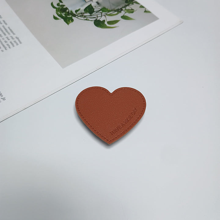 Heart-Shaped Phone Grip Stornfield