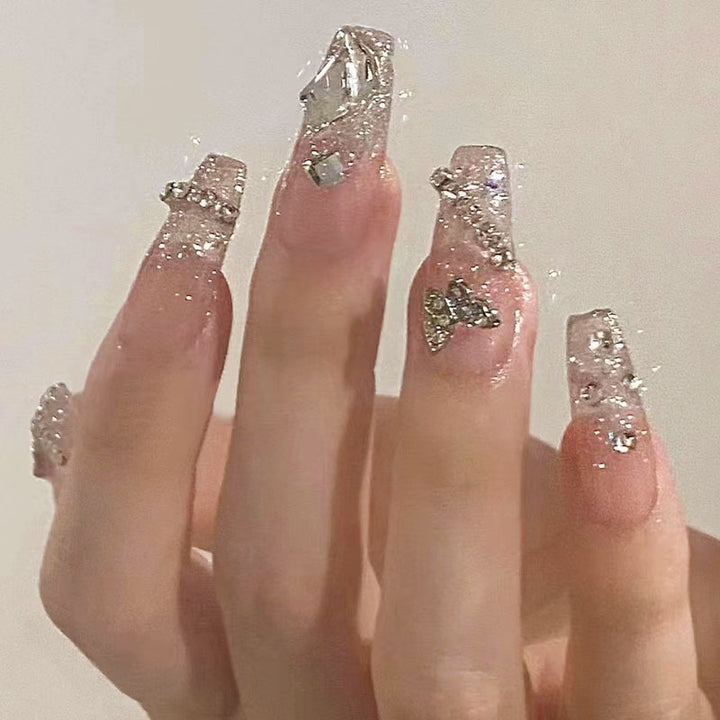 Sparkling nail art with 3D applications Stornfield