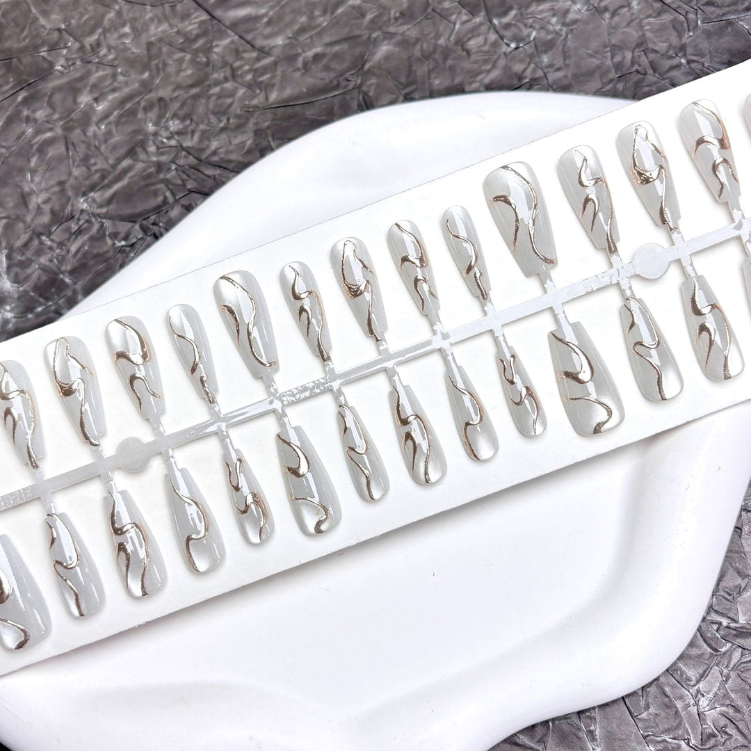 Elegant Marble Effect Press-On Nail Set