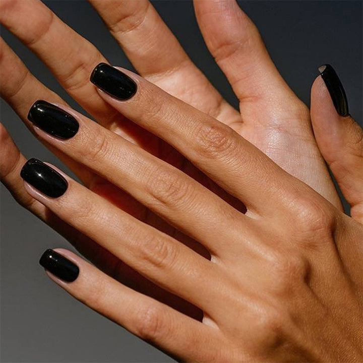 Acrylic nail set in elegant design Stornfield