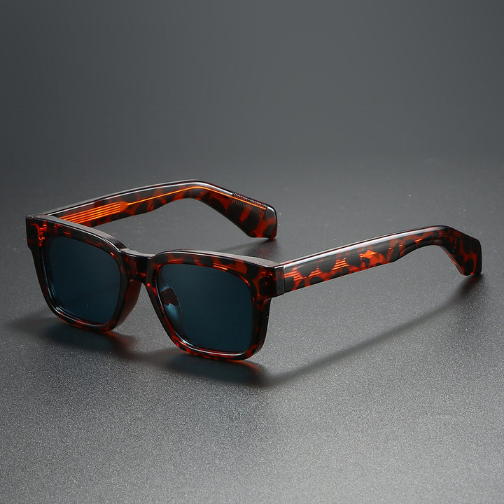 Women's square sunglasses with distinctive tortoiseshell pattern Stornfield