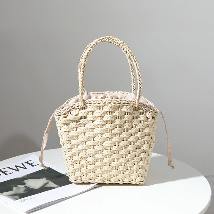 Handmade straw bag with adjustable inner lining Stornfield