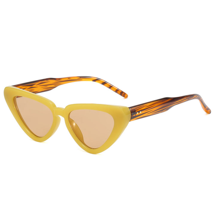 Ladies stylish Cat-Eye sunglasses with striking design Stornfield