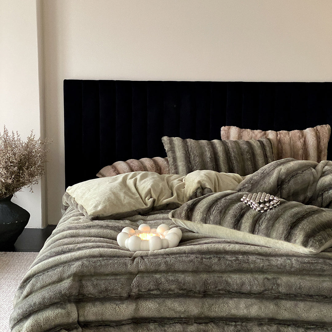 Luxury faux fur blanket with matching ribbed decorative pillow