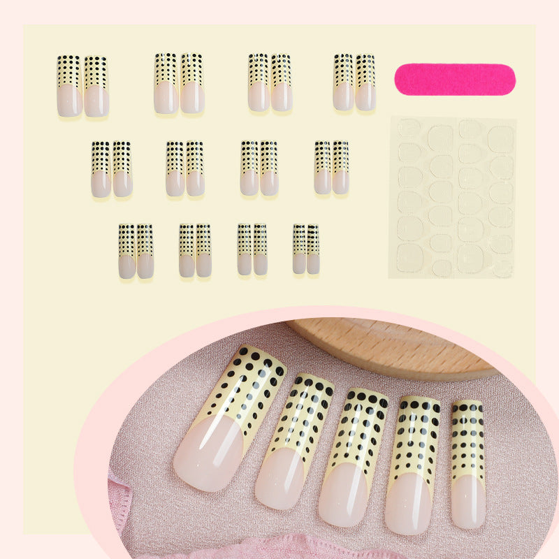 Chic Decorative Press-On Nail Set Stornfield