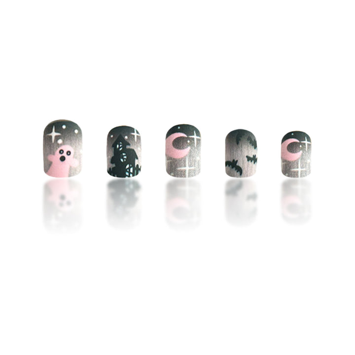 Creative Halloween-Themed Nail Art Extensions