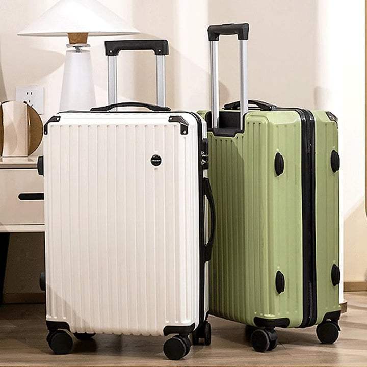 Hard-Shell Spinner Suitcase Stornfield