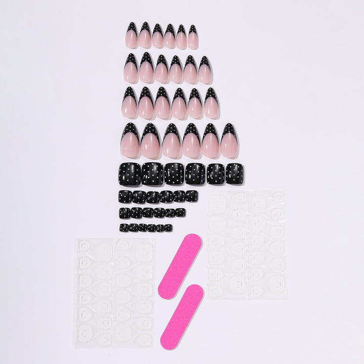 Glamorous artificial nails with unique design Stornfield