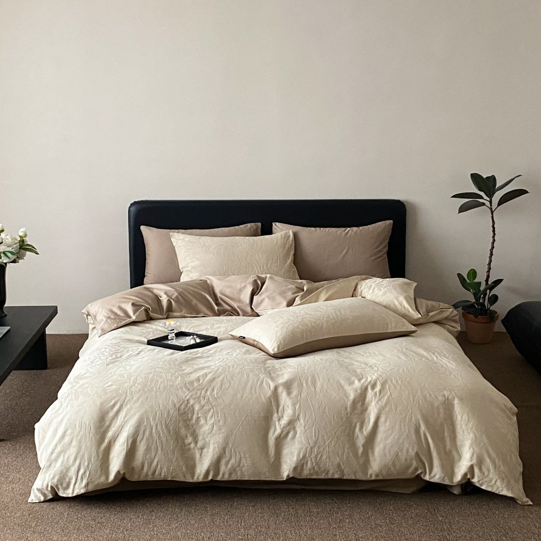 Elegant bed linen set made of cotton satin with embossed fan relief