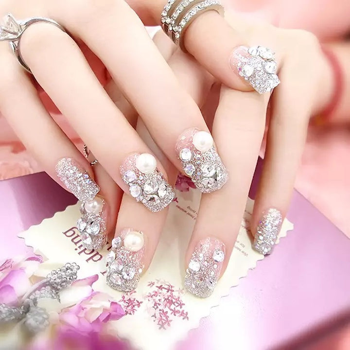Artificial nails with delicate floral decorations Stornfield