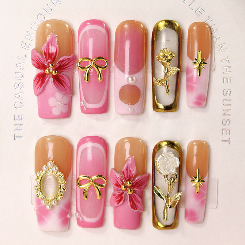 Nail art set with floral designs Stornfield