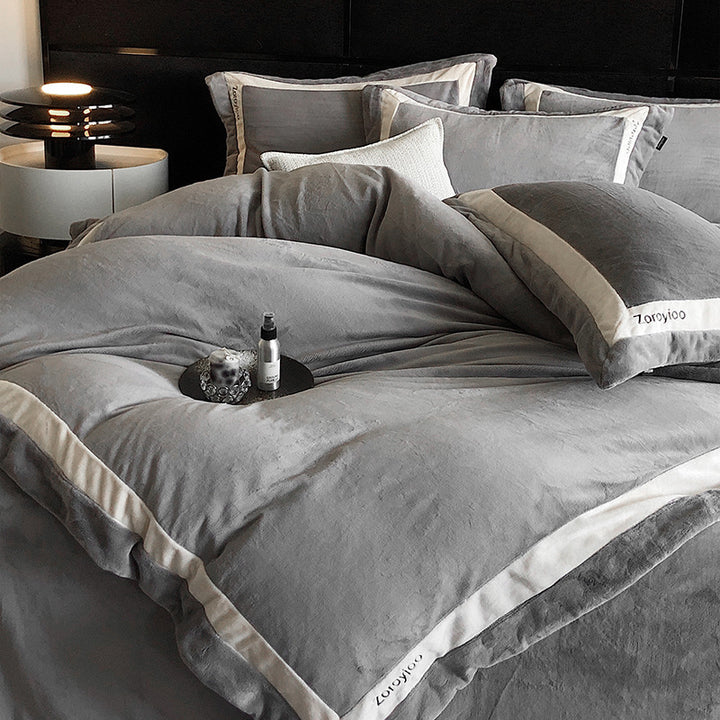 Luxury bedding set made of cotton satin with contrasting trim