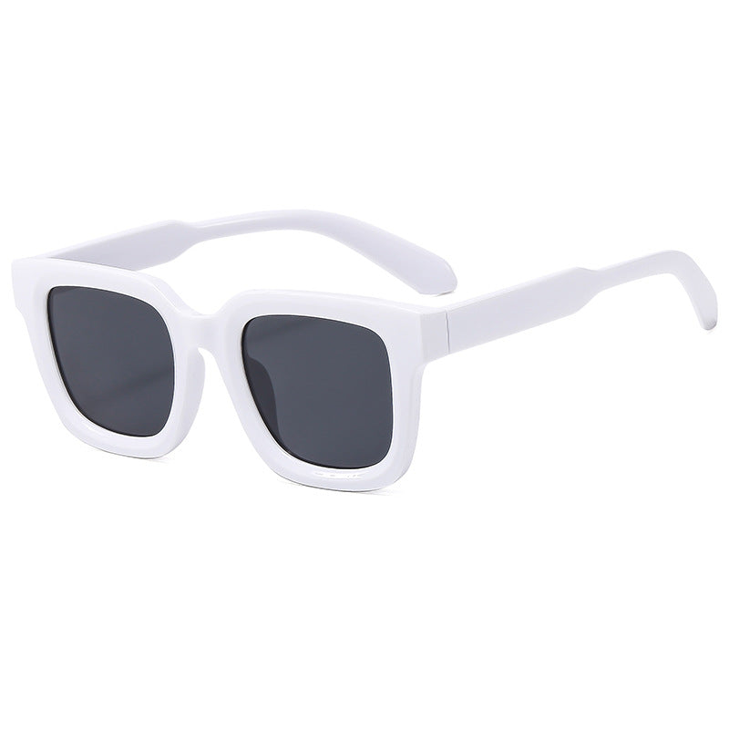 Ladies fashionable sunglasses in striking design Stornfield