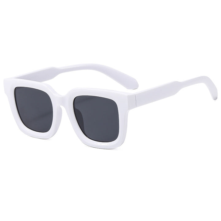 Ladies fashionable sunglasses in striking design Stornfield