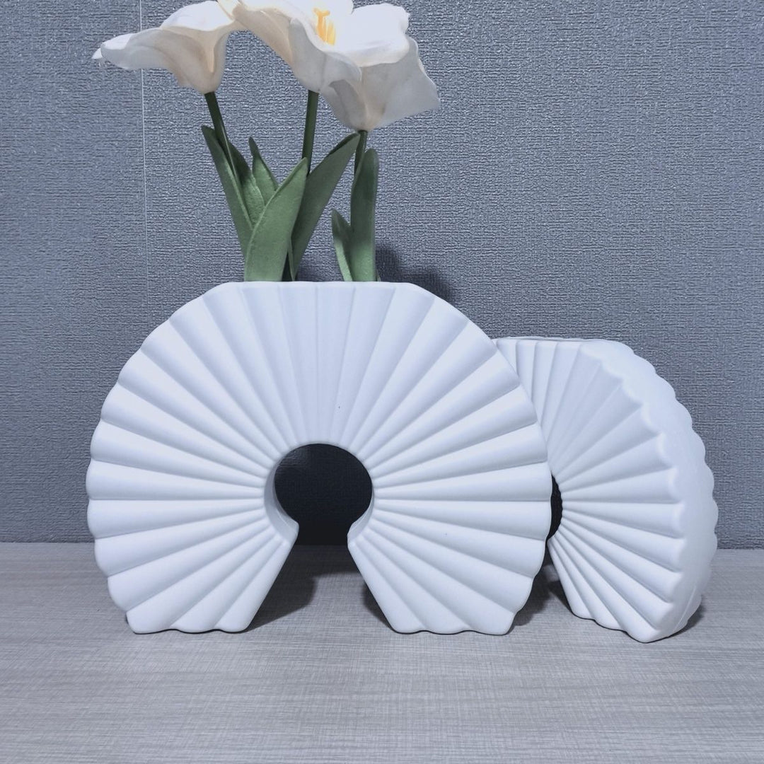 Decorative Fan-Shaped Stornfeild