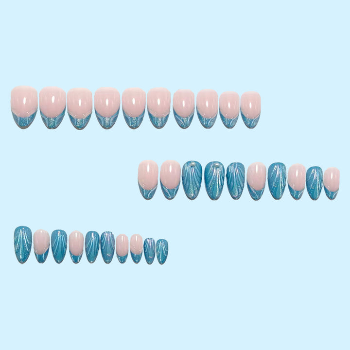 Artificial Nails in Elegant Wave Design Stornfield