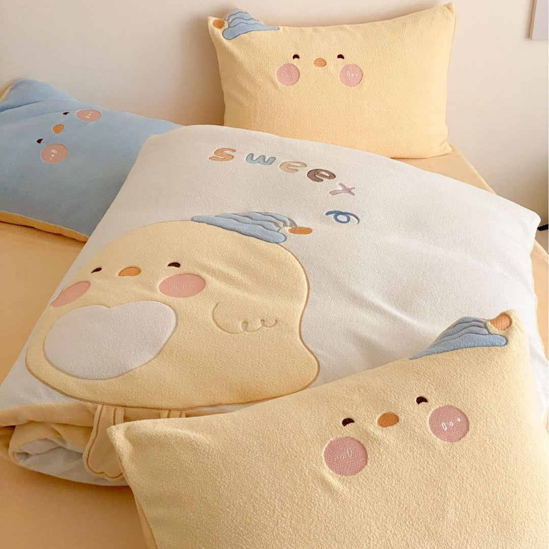 Children's Cute Plush Appliqué Cotton Duvet Cover Set with Plush Pillow Shams