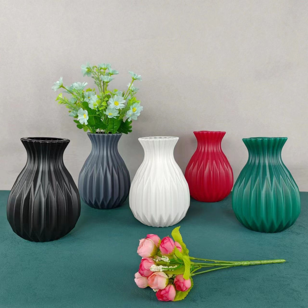 Modern Decorative Textured Vase Stornfeild