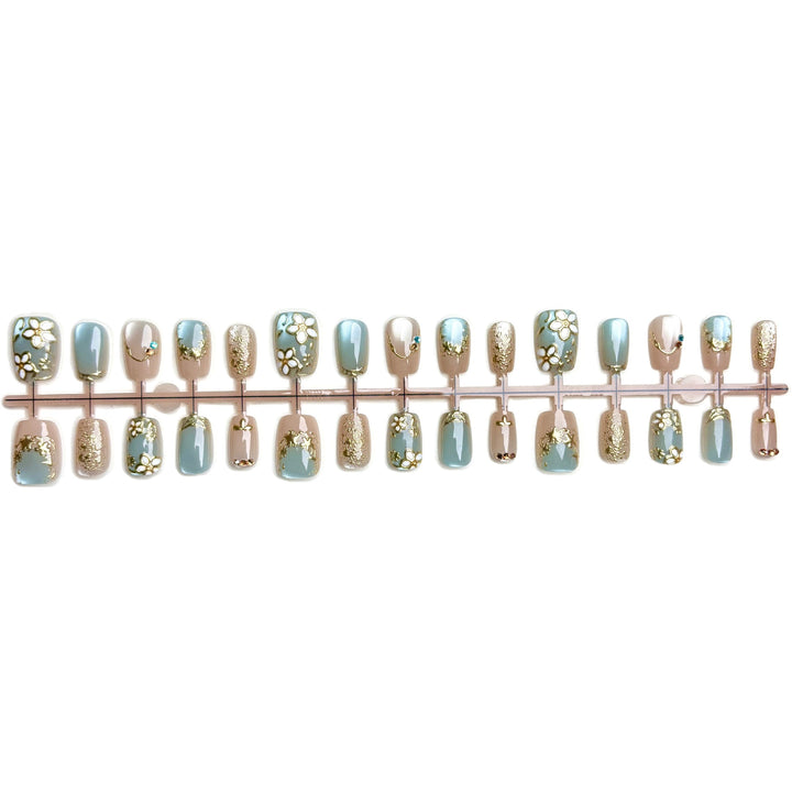 Artistic Press-On Nail Set with Elegant Floral Design