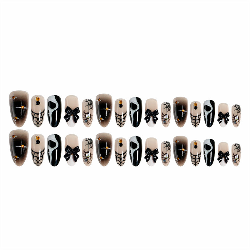 Halloween-style artificial nails Stornfield