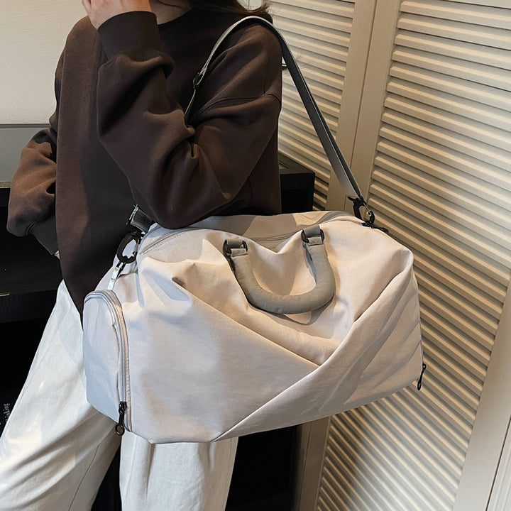 Sleek Minimalist Travel Duffel Stornfield