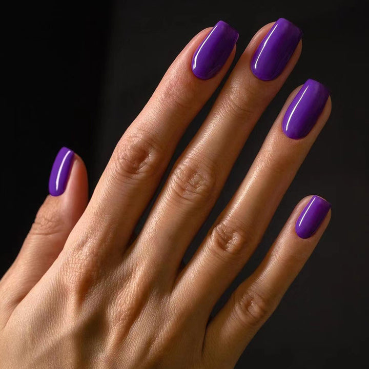 High-Quality Artificial Nails Stornfield