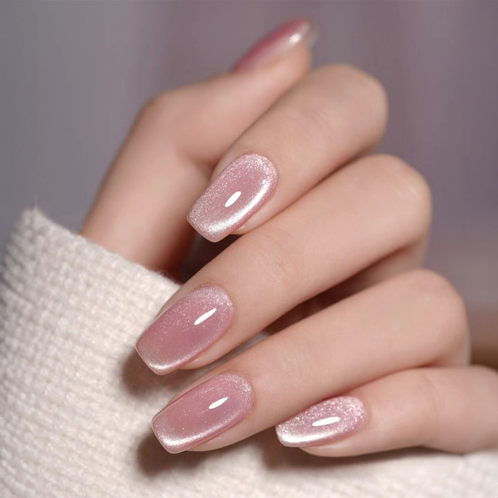 Artificial nail set with elegant crystal applications Stornfield