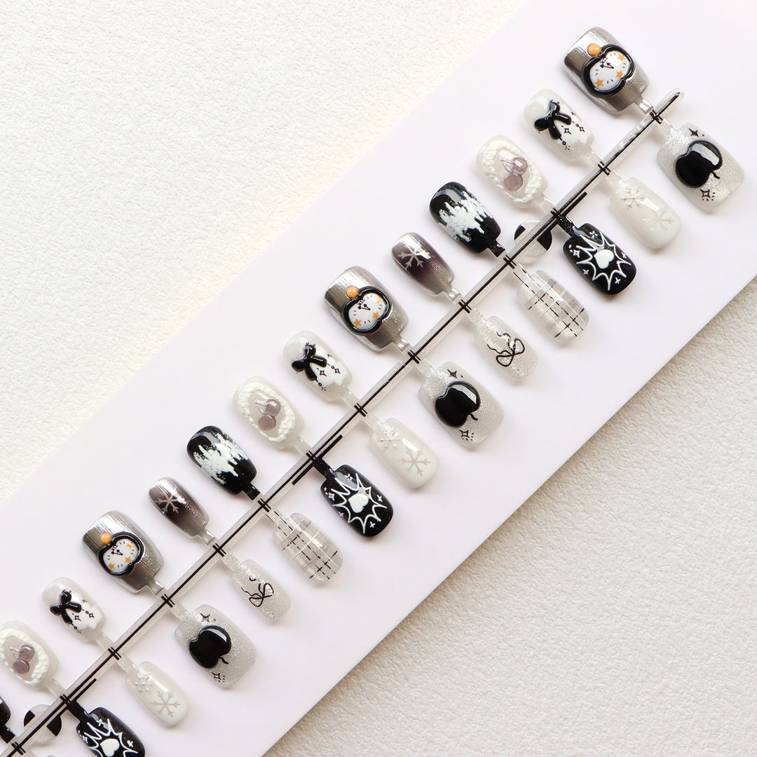Artistic Black and White Press-On Nail Art Stornfield