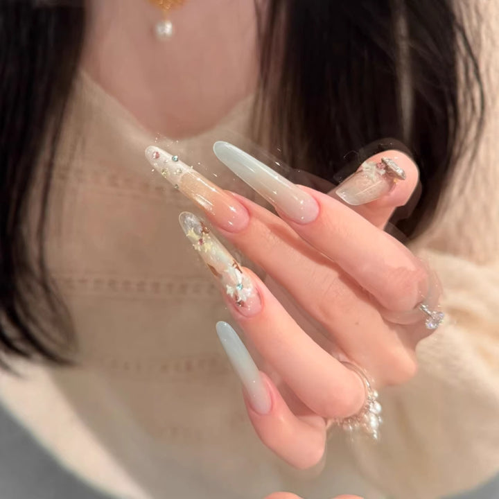 Elegant Decorative Press-On Nail Extensions