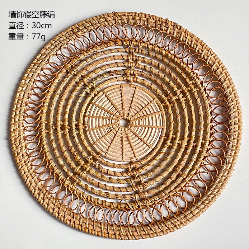Ladies Elegant handcrafted rattan underlay Stornfield