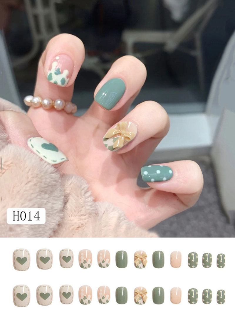 Artificial nail tips with bow design Stornfield