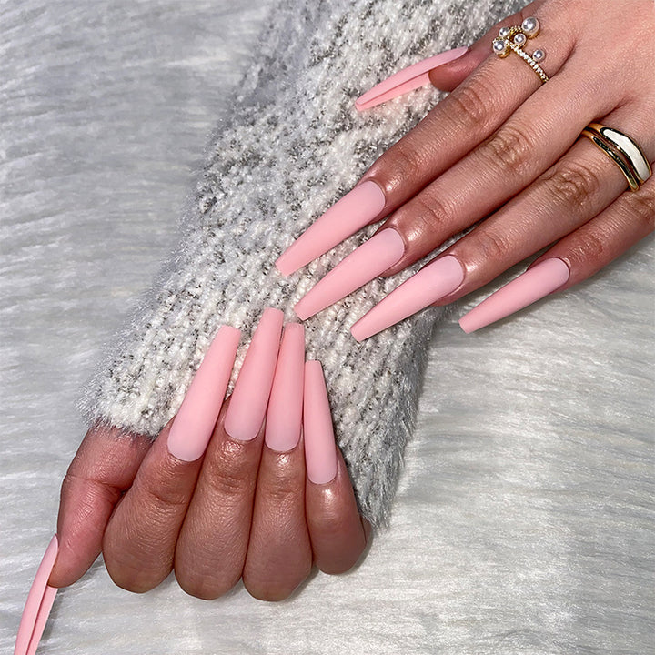 Artificial extensions in trendy stiletto style Stornfield