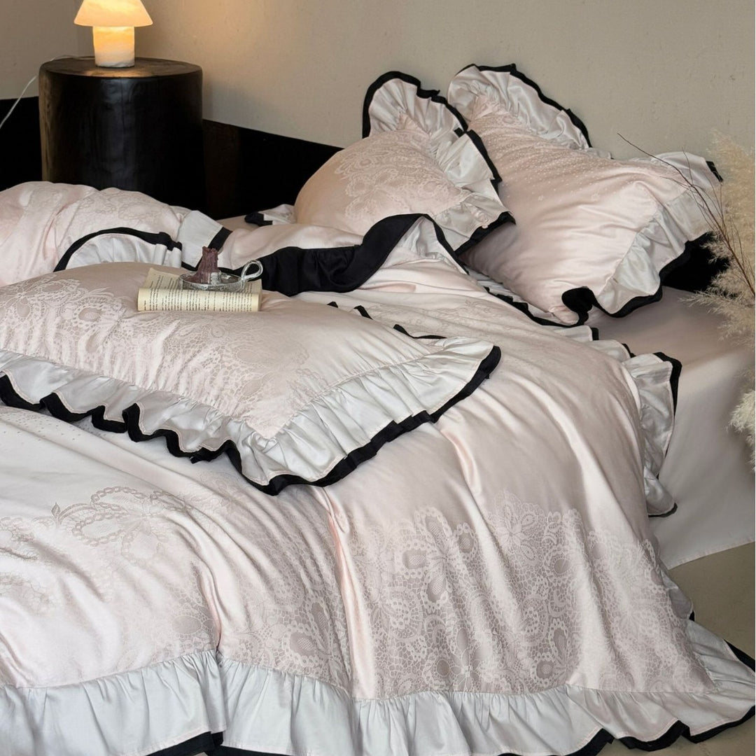 Bedding set with double-layer ruffle and jacquard texture