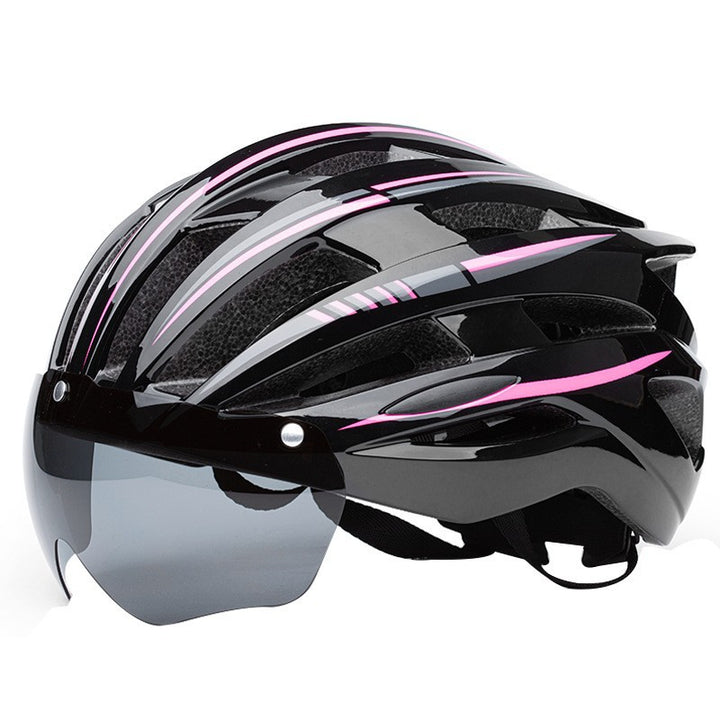 Road bike helmet with visor-friendly design and excellent ventilation Stornfield