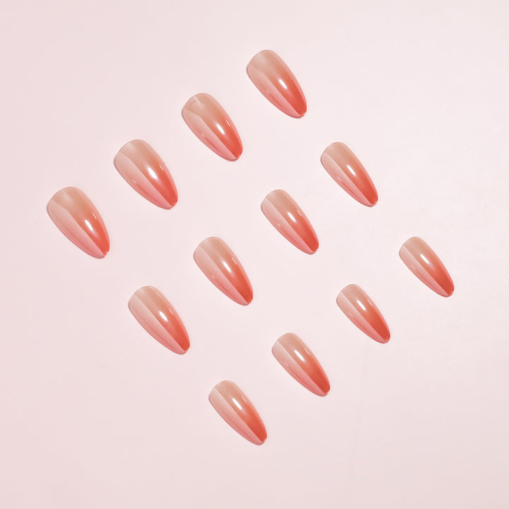 Ultra-Glossy Almond-Shaped Press-On Nail Collection Stornfield