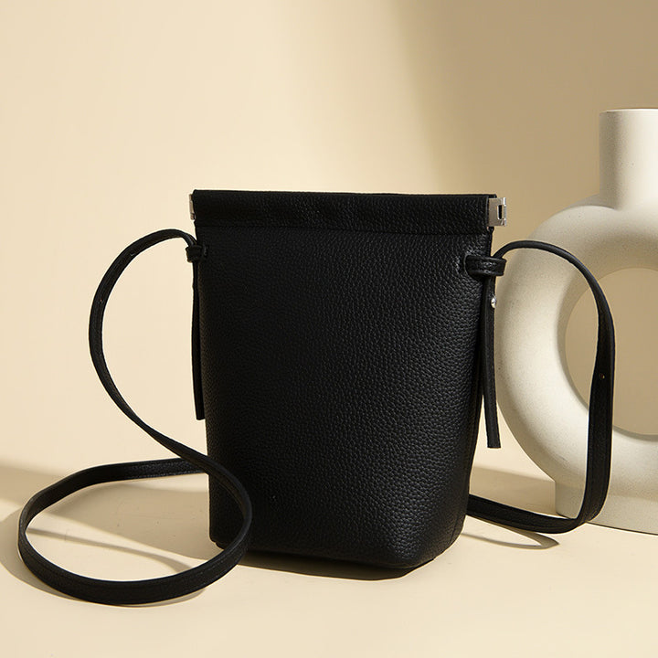 Elegant Textured Bucket Bag Stornfield