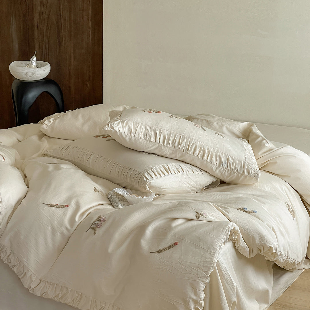 Vintage-Inspired Hand-Embroidered Cotton Sateen Duvet Cover Set with Ruffle-Edge Pillow Shams