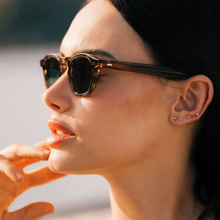 Women's geometric sunglasses with protective UV filter and contemporary design Stornfield