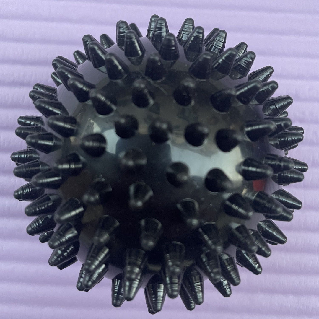 Massage ball with knobs Stornfield