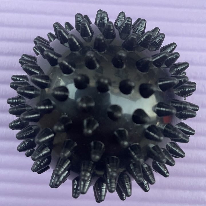 Massage ball with knobs Stornfield