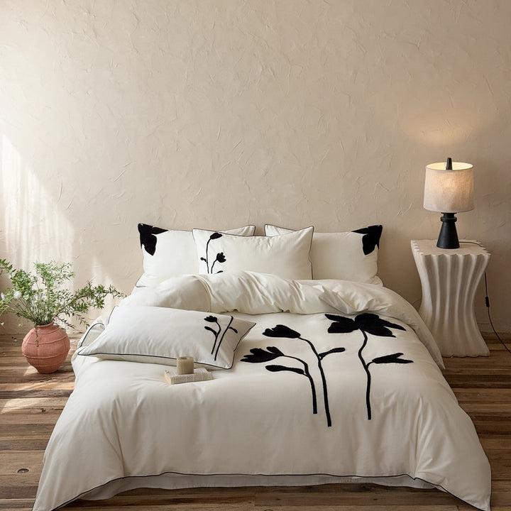 Cotton-Sateen Embroidered Scalloped Lace-Trim Duvet Cover Set with Garden Motif & Pillow Shams