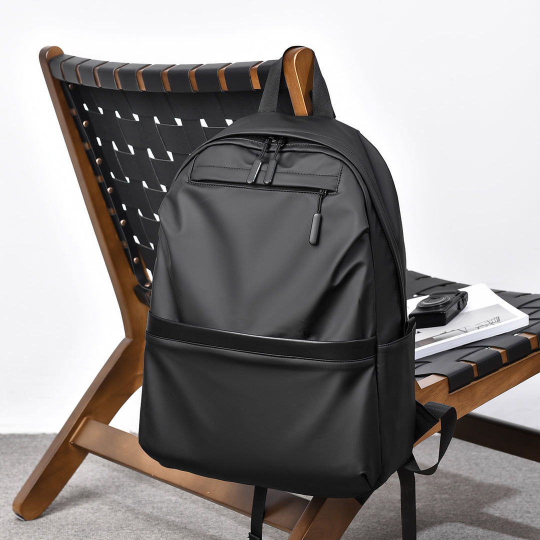 Modern Minimalist Backpack Stornfield