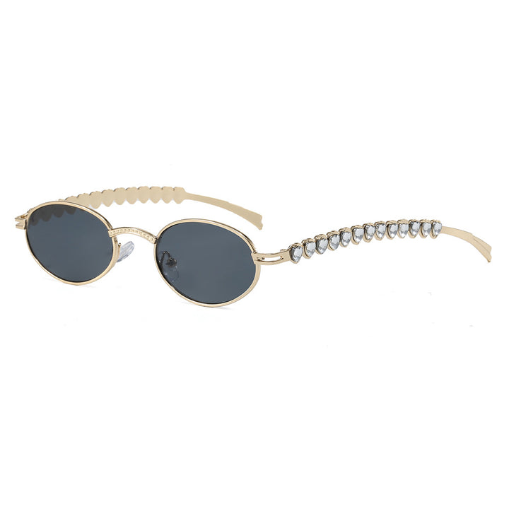 Fashionable sunglasses with oval frame and luxurious accent Stornfield