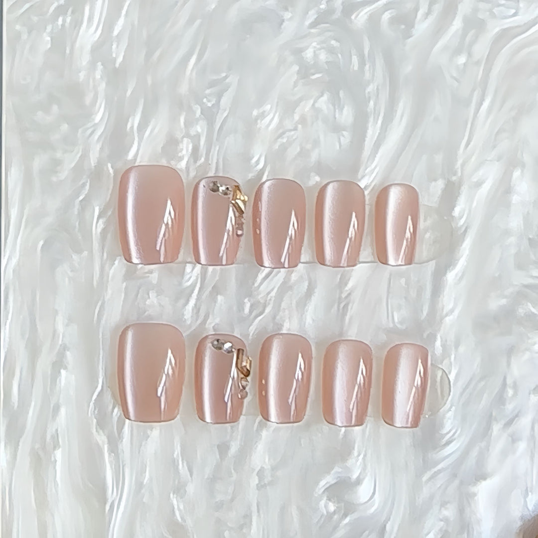 Decorative Nail Ensemble Stornfield