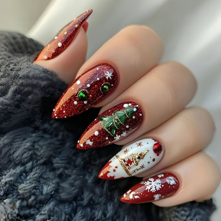 Festive artificial nails in Christmas design Stornfield