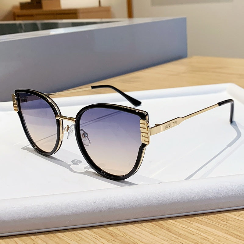 Women's Cat-Eye Sunglasses with Elegant Accentuated Lenses Stornfield