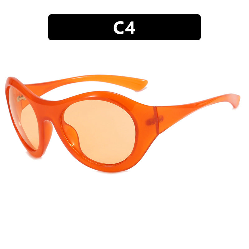 Ladies retro-inspired sunglasses with oversized frame and protective lenses Stornfield